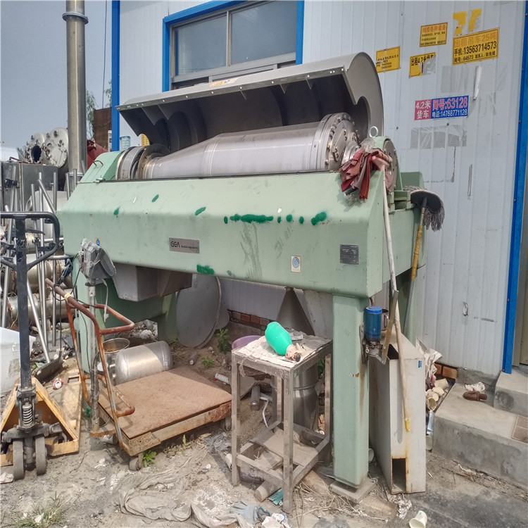 出售九成新P500双击推料离心机316不锈钢卧式螺旋沉降卸料离心机