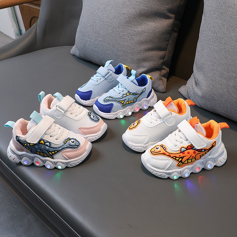 Популярные кроссовки с динозаврами для мальчиков и девочек, светодиодные весенние и осенние новые сетчатые дышащие эластичные слипоны, детская обувь