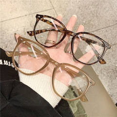 Japanese-style leopard-print eyeglass frames—prescription options available for nearsightedness, natural-look design, Instagram-worthy aesthetic, anti-blue light protection, and decorative plain lenses.