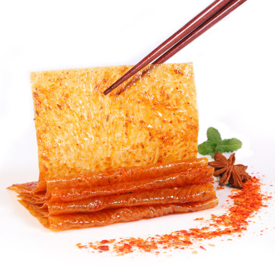 [Three squirrel big spicy slices 230g] online Red big spicy strips childhood snacks old-fashioned spicy skin childhood bean skin