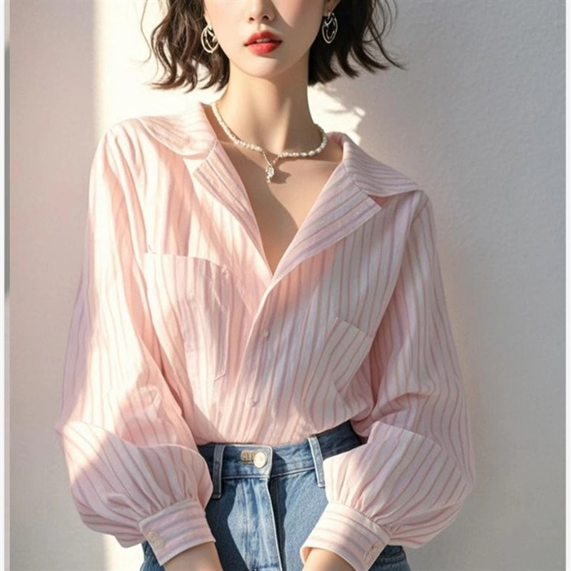 粉色条纹长袖衬衫春装女款2025年新款爆款小衫高级感独特漂亮上衣