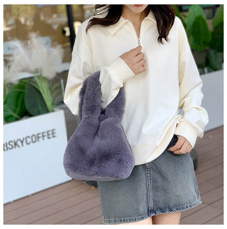 New handbag for women in 2024 with a high-end feel, solid color plush bag, fashionable and versatile handbag, cute_voghion.com