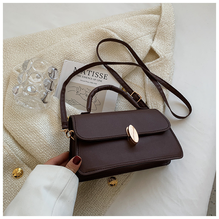 Fashion New Solid Color Fashion Shoulder Bag Messenger Bag Small Square Bag display picture 2