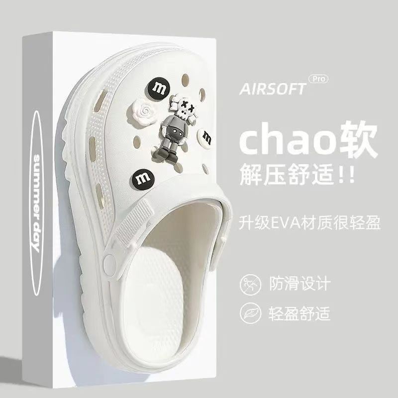 Zapatos agujeros de suela gruesa de estudiantes zapatos agujeros de mujer de verano pisar mierda sensación de suela suave desgaste pareja zapatillas transpirables mujeres