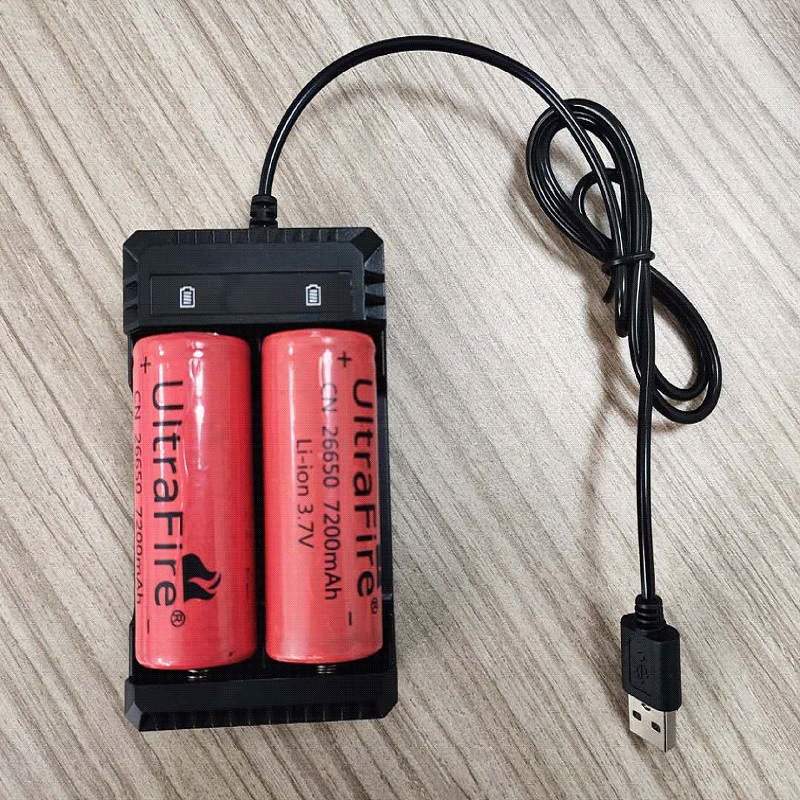 18650充電器リチウム電池万能単槽充電usb26650双槽充電21700 usb四槽充電器