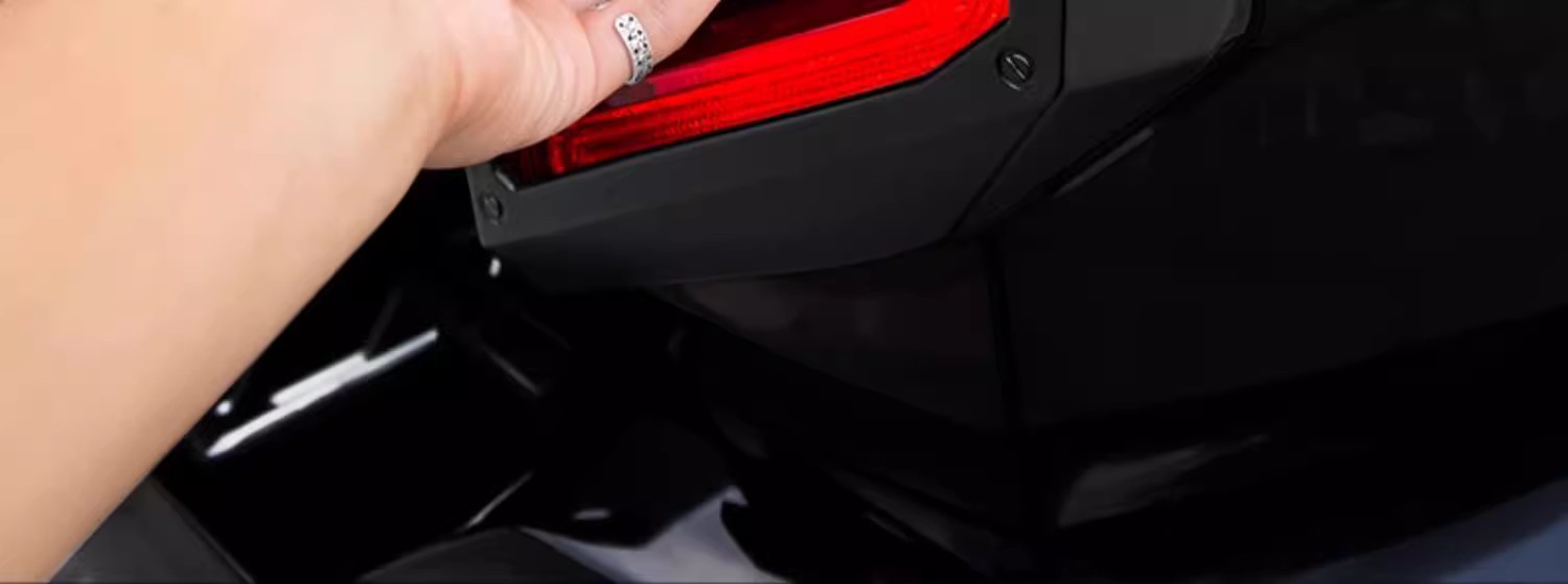 Suitable for tank 400Hi4t mecha rear tail light frame protective cover headlight supplies change decoration appearance accessories kit