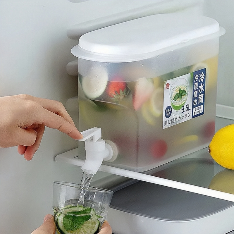 3.5L Cold Water Jug with Faucet, Fruit Tea Pot, Sealed Container Water Bottle, Summer Household Cold Brew Bottle, Ice Water Bucket 3.5L Cold Water Jug with Faucet, Fruit Tea Pot, Sealed Container Water Bottle, Summer Household Cold Brew Bottle, Ice Water Bucket
