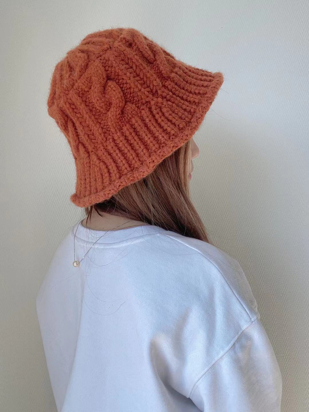 麻花渔夫帽模特图