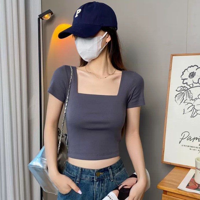 스모크 그레이 (스퀘어 넥과 노출된 배꼽을 가진 핫걸들이 엄선한)