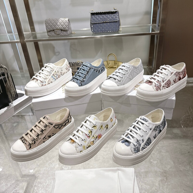 Correct version of D-brand embroidered monogram thick-soled height-increasing canvas shoes for women, new model with printed letters, casual sports sneakers for women Correct version of D-brand embroidered monogram thick-soled height-increasing canvas shoes for women, new model with printed letters, casual sports sneakers for women