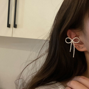 Temperament internet celebrity same style rhinestone tassel bow ear clip feel piercing ear bone clip earrings personality earrings