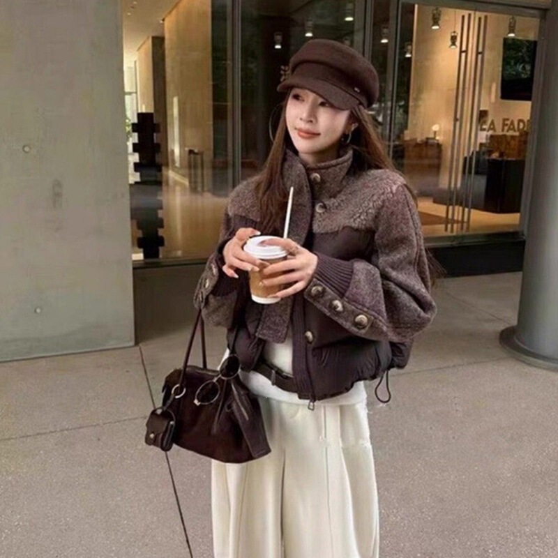 【In Stock】New Winter Women's Korean Style Short Fashion Coat with Stand Collar and Patchwork Design 【In Stock】New Winter Women's Korean Style Short Fashion Coat with Stand Collar and Patchwork Design
