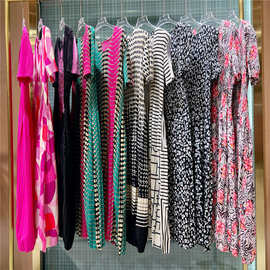 三宅品牌折扣女装库存杂款地摊批发连衣裙撤柜清货衣服货源轻奢