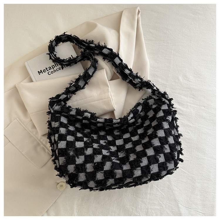 Casual and fashionable crossbody bag 2025 new style large-capacity simple checkered single-shoulder bag, personalized and versatile, lightweight underarm bag undefined