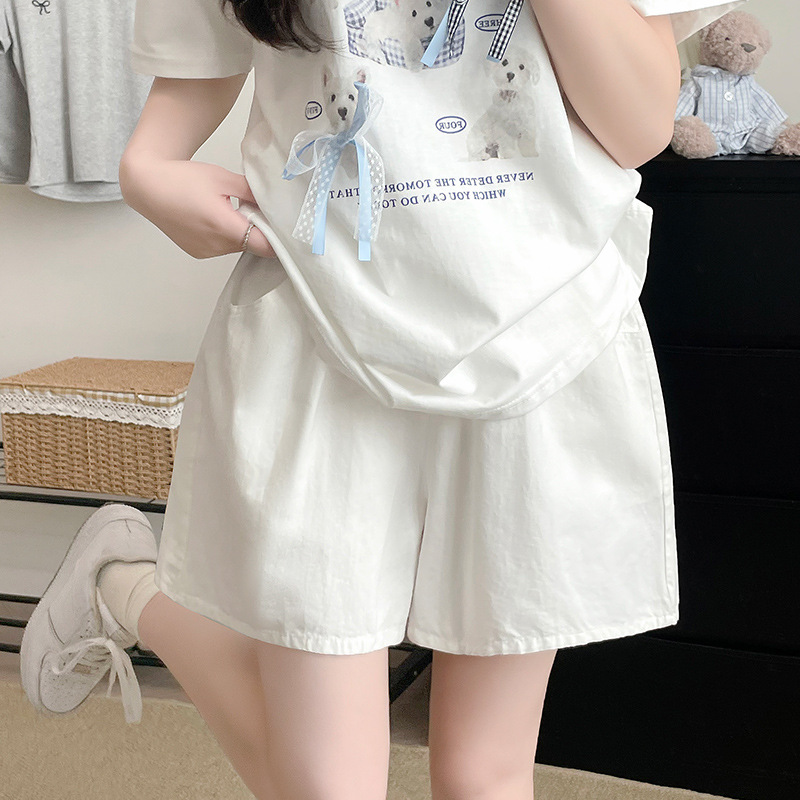 하얀색