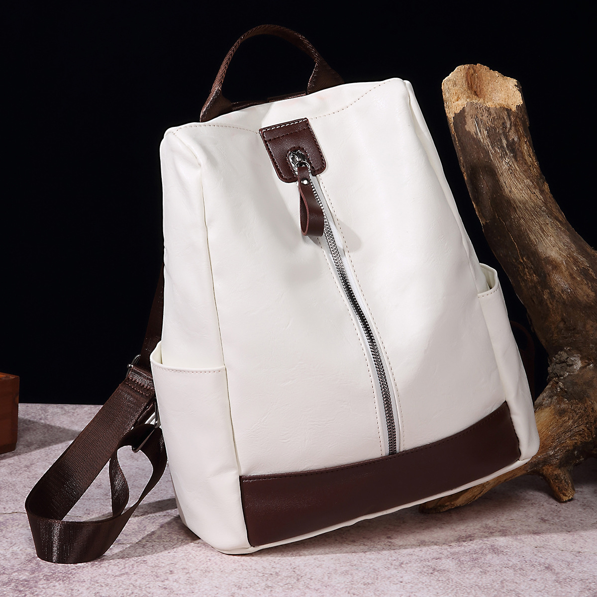 Guangzhou Oil Wax Soft Leather PU Shoulder Large Capacity Women's Bag_voghion.com