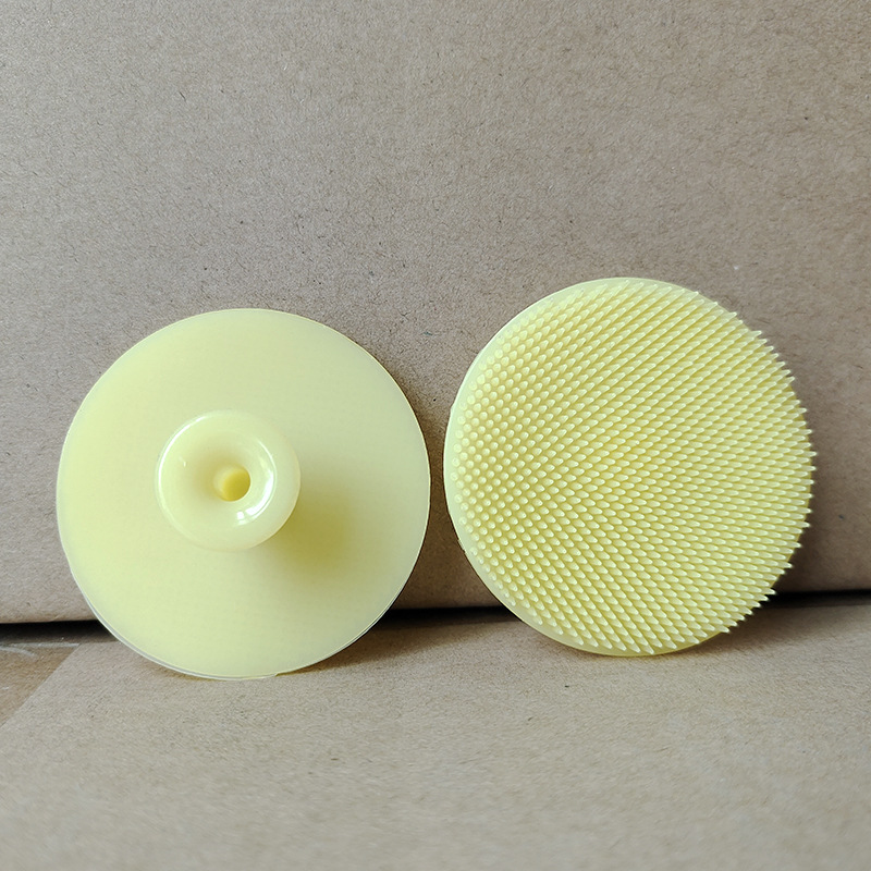 Soft silicone facial cleansing brush wit...
