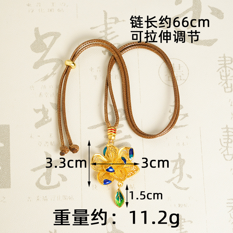 Antiguo oro de oro de lujo ligero de Vietnam nuevos productos de alta calidad flores hueco goteo de aceite de esmalte collar de hoja de color mujer fábrica al por mayor