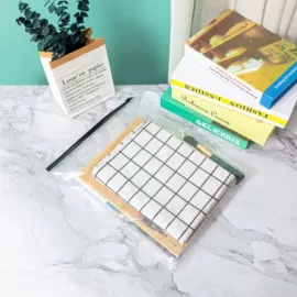 塑料服装袋;塑料自封袋;其他塑料薄膜