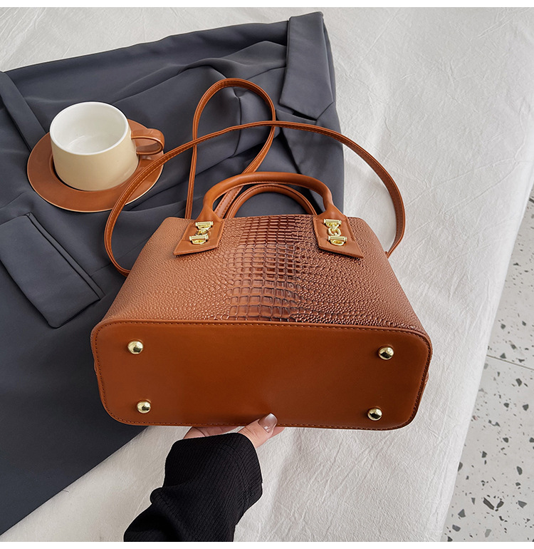 Handbag Women's New Western Style Shoulder Bag Large Capacity Commuter Crossbody Bag PU Leather Crocodile Pattern Bag Women's bag_voghion.com