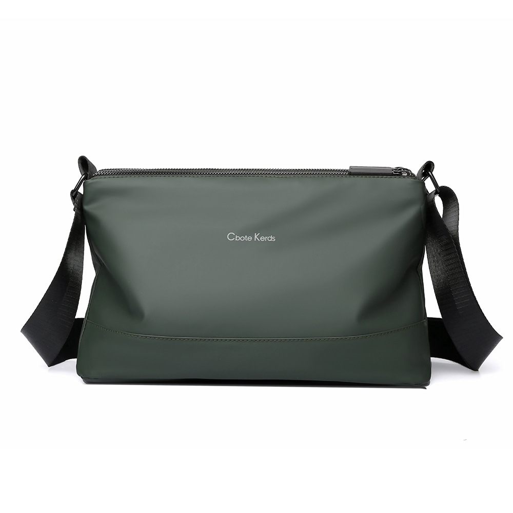 时尚休闲潮男斜挎包韩版潮流单肩包防水多隔层大容量背包2025新款