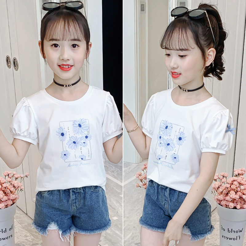 Girls' short-sleeved T-shirt, summer style, 2026 new look, fashionable children's puff sleeve top, cotton printed T-shirt for medium and large children.
