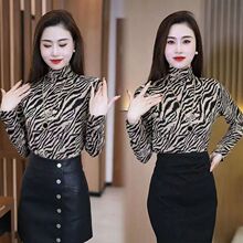 秋冬新款加绒保暖半高领打底衫女士时尚百搭洋气显瘦长袖上衣T恤