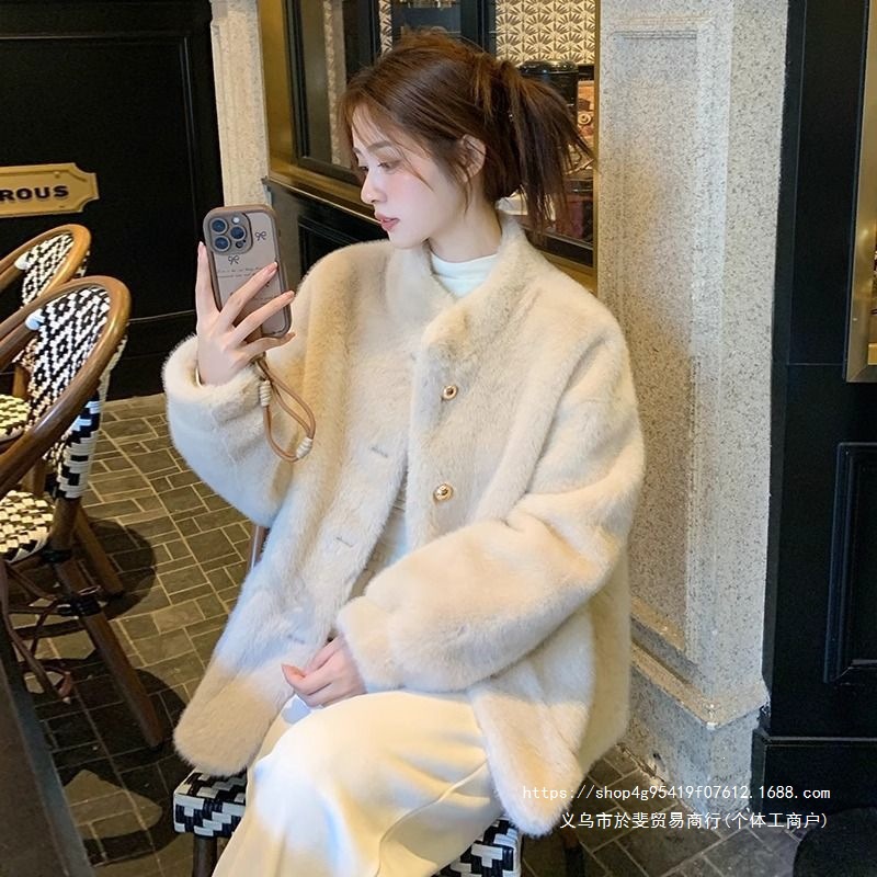 2026 New Style Stand Collar Eco-Friendly Coat with Fragrant High-Grade Mink Fur, Winter Padded Thickened Fur Top for Women