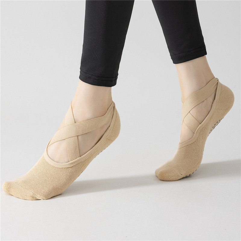 Shoes Anti-slip Foot Cover Air Yoga Socks Women's Sports Shoes and Socks Dancing Floor Socks Indoor Fitness Socks