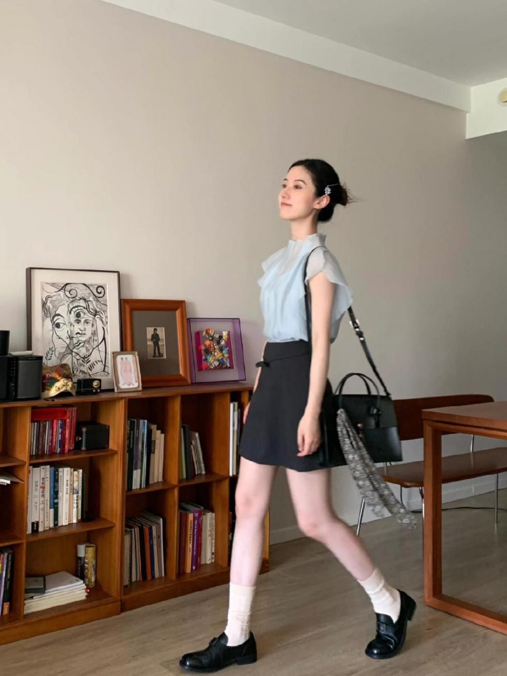 Áo voan nữ tay bay xếp diềm cổ điển Pháp — Váy ngắn nơ đen chi tiết 24