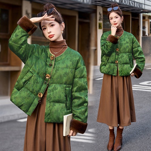 New Chinese Style Jacquard down Jacket for Women in Winter, New Style, Super Nice Splicing, Contrasting Color Warm Jacket for Women
