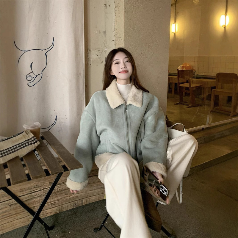 韩系高级感浅蓝色翻领短款羊羔毛外套女2025冬款皮毛一体夹克上衣|undefined