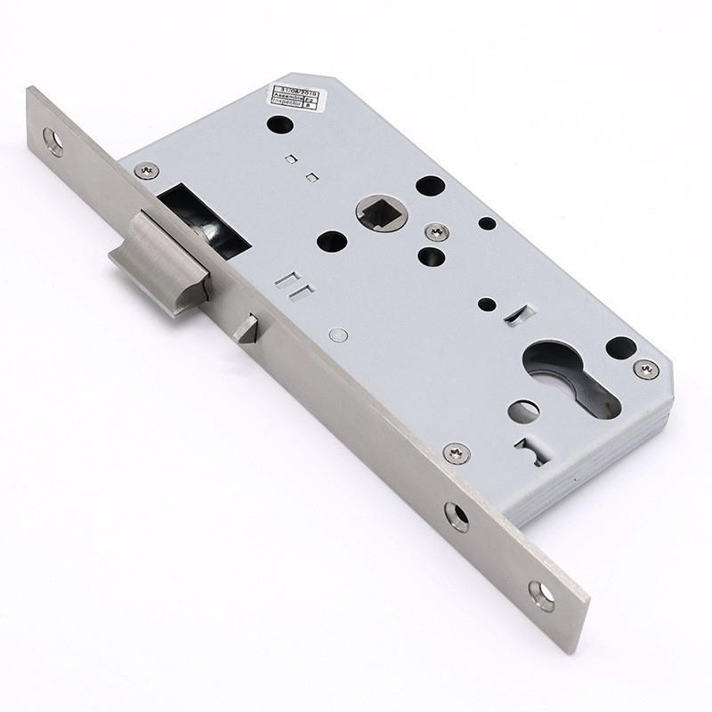 5572 Sin lengua de seguro