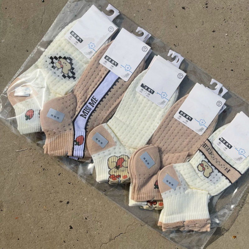 春夏新款女士棉空调船袜学生潮款袜运动日韩系袜学院风洞洞短袜_