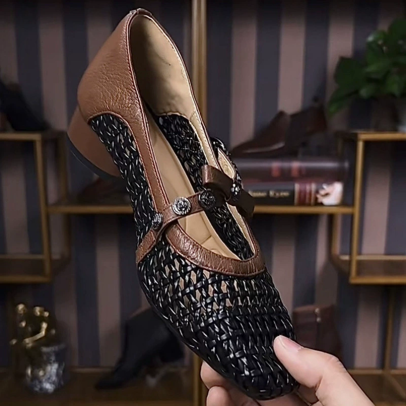 Женские летние босоножки из плетеной ткани, французский стиль, плоская подошва, квадратный носок, дышащие, на одной ремешке.