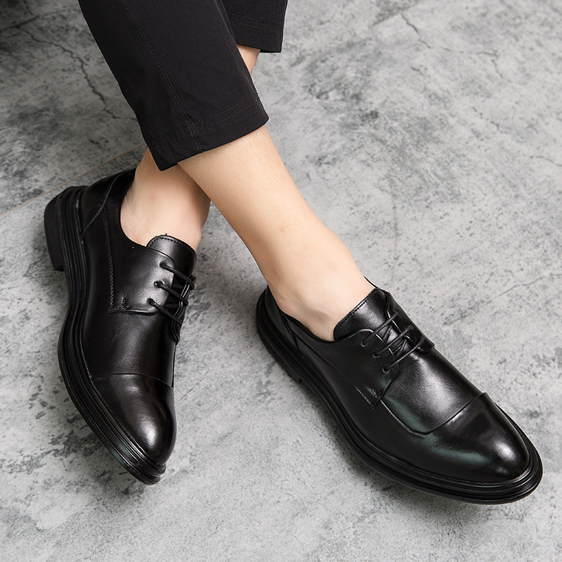 Zapatos transfronterizos de talla grande para hombres Zapatos de vestir de negocios para hombres de moda Zapatos de cuero de estilo británico de caballero coreano Zapatos de cuero de boda de novio image 5