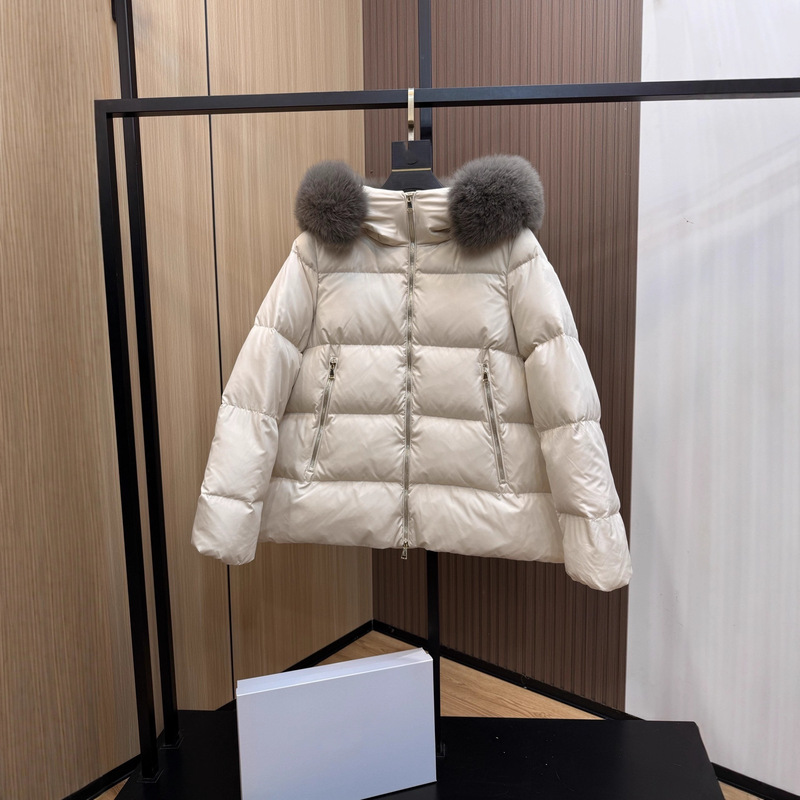 High-Quality m Brand New Popular Women's Fur Collar Doll-Style down Jacket in Stock High-Quality m Brand New Popular Women's Fur Collar Doll-Style down Jacket in Stock