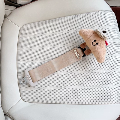 Car seat belt in the late stages of pregnancy, co-pilot - beige-anti-strangling-safety-belt-for-pregnant-women-croissant-brown-beret