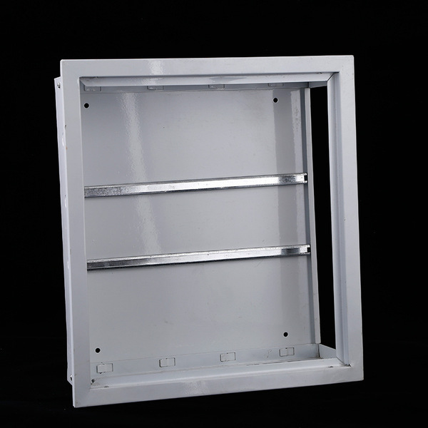 Removable water distributor box