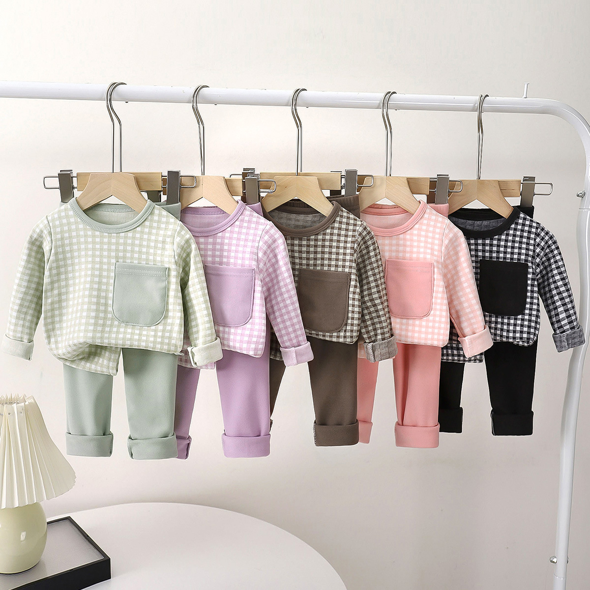 Set de ropa de casa para niños otoño nuevo pijama para niños de terciopelo abrigo abrigo ropa interior set de pantalones de otoño para niñas ropa infantil