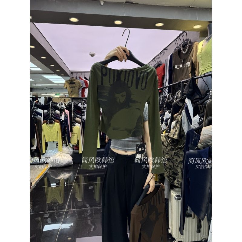 美式人像字母印花斜领露肩长袖T恤女2025秋辣妹显瘦复古打底衫t潮|undefined