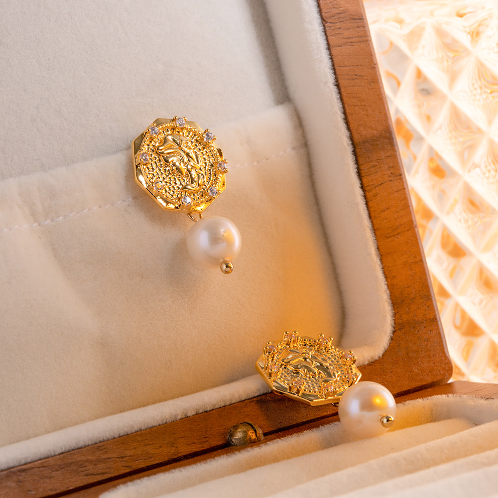 Retro Geometric Copper Pearl Rhinestones Earrings 1 Pair