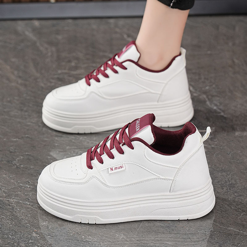 Muffin zapatos deportivos de altura de base gruesa, zapatos de skate casuales para mujeres, 2025 otoño nuevos zapatos blancos de tendencia universal, zapatos de papá