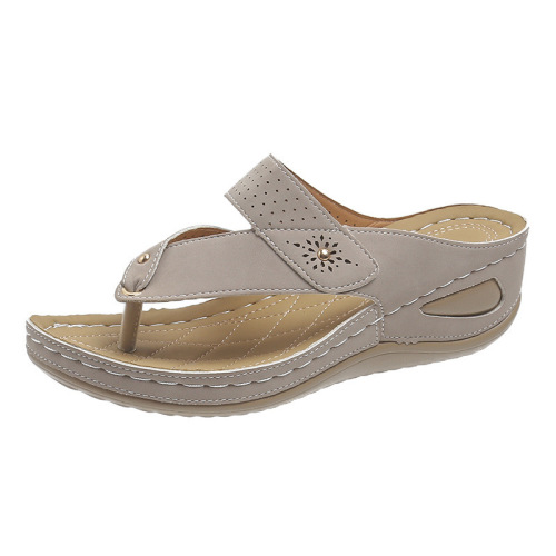 Women's Summer European and American Fashion Platform Herringbone Outwear Beach Slippers