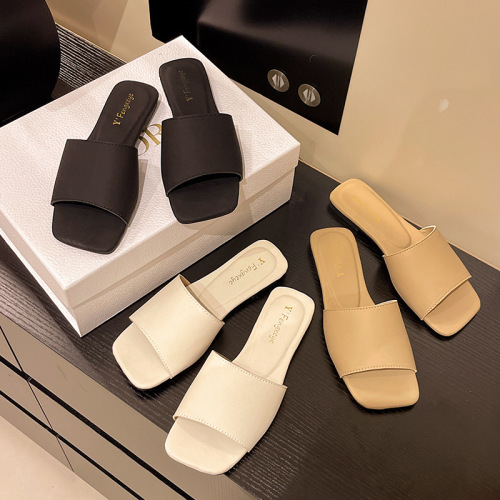 2025 Summer Europe and America New Fashion One Word Sandals Simple Elegance Flat Bottom Square Head Sandals Women 