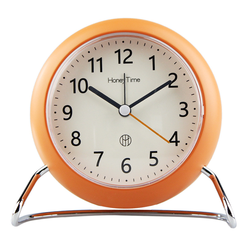 Modern Simple Nordic Style Silent Sweep Second Night Light Round Alarm Clock Personalized Home Decoration Bedside Clock Clock