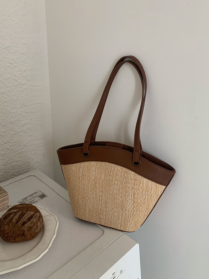 Retro straw beach shoulder bag for leisure