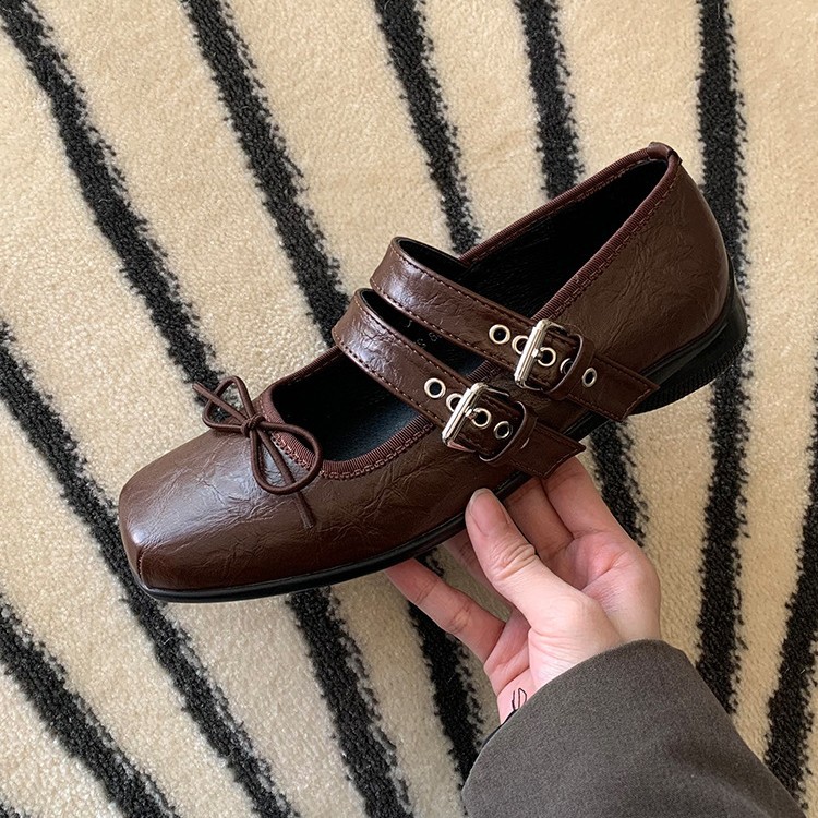 Versión de cuero de vaca primavera y otoño arco de botón cuadrado, zapatos de cuero de mujer, zapatos de sol plano, zapatos JK superficiales