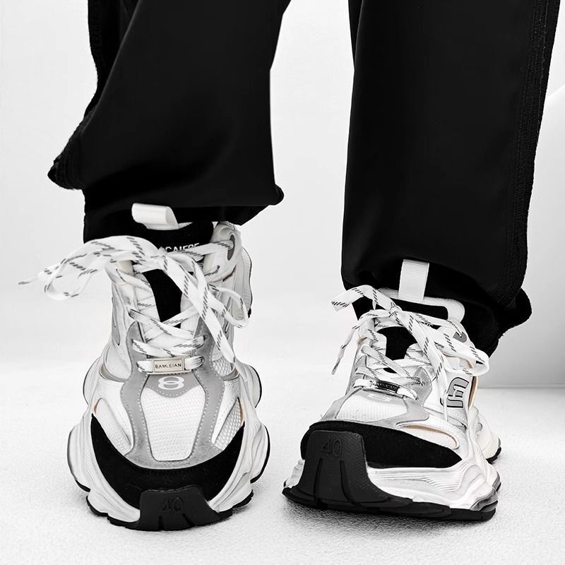 パリ5xlのお父さんの靴の男女の小さい衆のカーゴの揚げ物の街は古い厚い底をして運動靴のカップルの復古のファッションの靴を高く上げます。|undefined