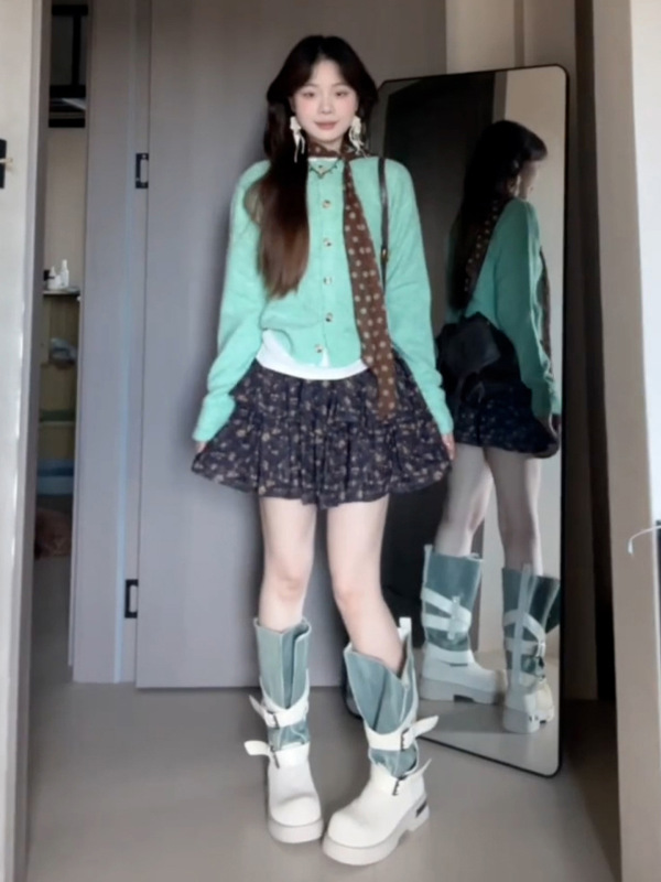 早秋氛围感绿色毛衣针织开衫外套女2025新款森系复古宽松气质上衣|undefined